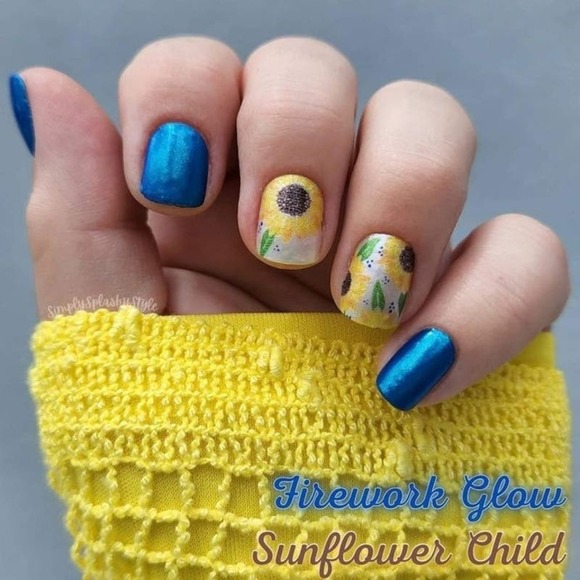 3 for $30 NWT Retired and Rare Color Street "Firework Glow" - Picture 6 of 10